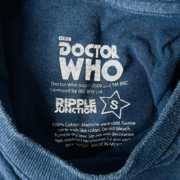 Ripple Junction Doctor Who Abbey Road Parody Graphic Tee Navy Blue Small - Picture 5 of 12